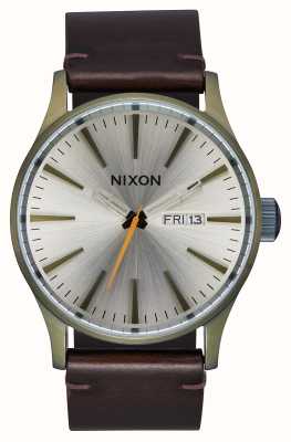 Nixon Sentry lederen geheel zilver / tan overtollig horloge A105-5093-00