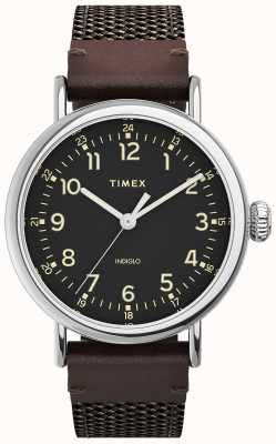 Timex Standaard 40 mm zilverkleurige kast, zwarte wijzerplaat, bruine stoffen leren band TW2U89600