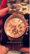Customer picture of Armani Exchange Dames | wijzerplaat met kristallen | rosé gouden armband AX4326